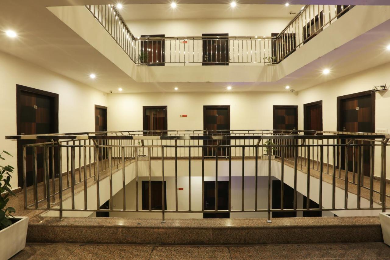 Hotel Airport Star New Delhi Luaran gambar